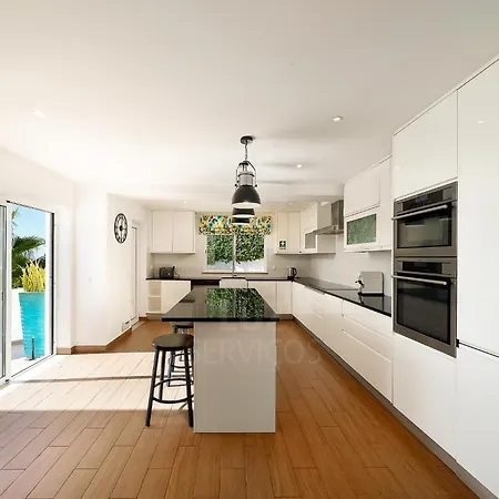 180 Degree Ocean Views, Pure Paradise וילה *